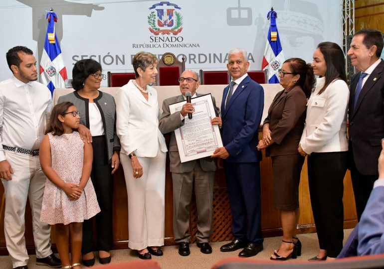 Senado reconoce a personalidades destacadas de Puerto Plata