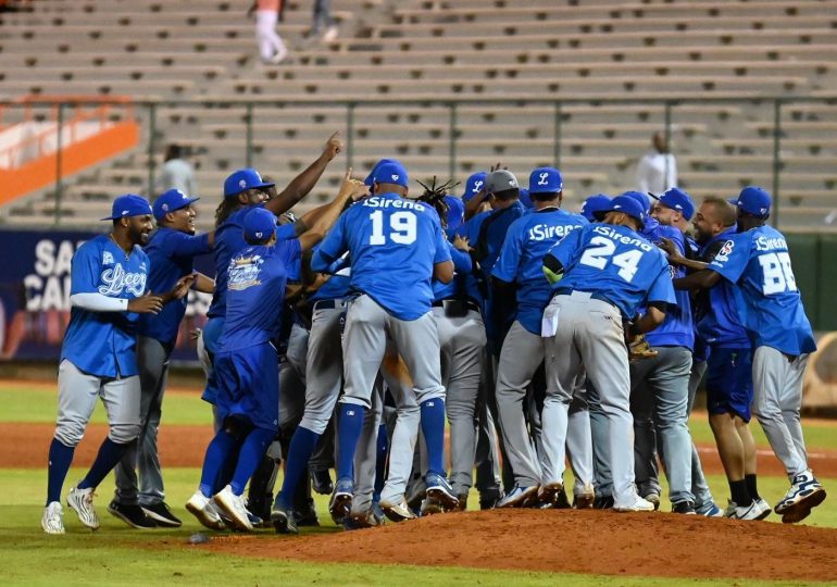 Licey clasifica a semifinal tras barrer a los Toros