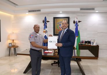 Director Defensa Pública se reúne con autoridades de la Policía Nacional para fortalecer vínculos institucionales