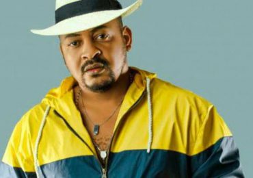 Wason Brazobán denuncia manipulación en redes sociales y defiende a Cheddy García y Fausto Mata